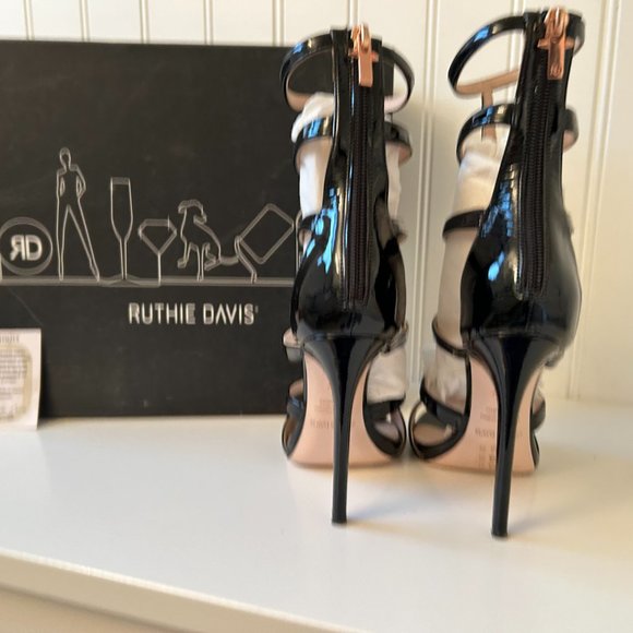 Ruthie Davis Twiggy Black Patent shoes size 37 - Picture 4 of 6